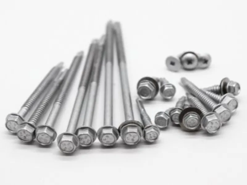 Carriage Bolt vs Hex Bolt: Main Differences Unveiled